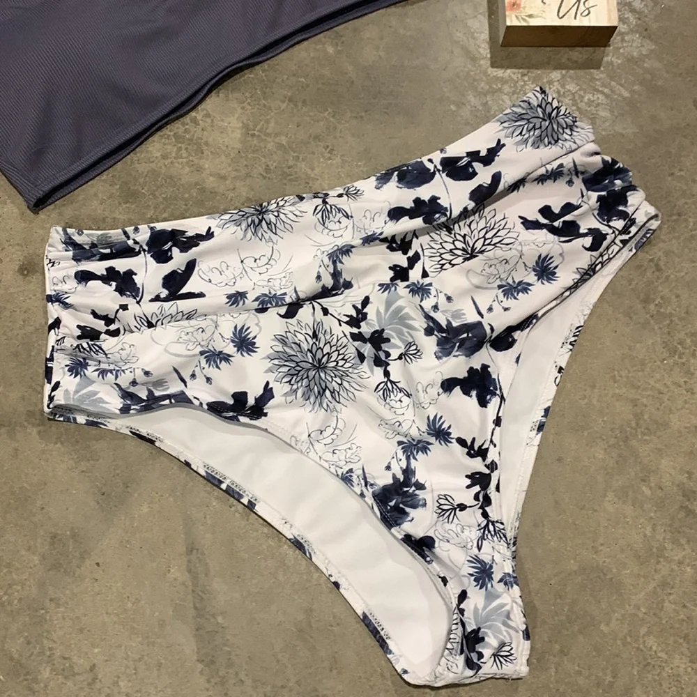 High Waist Bikini - Picture 3 of 5